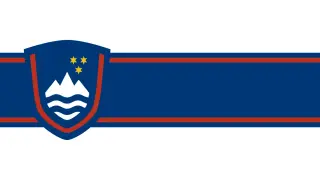 Słowenia flaga z herbem: góry, fale i trzy gwiazdy.